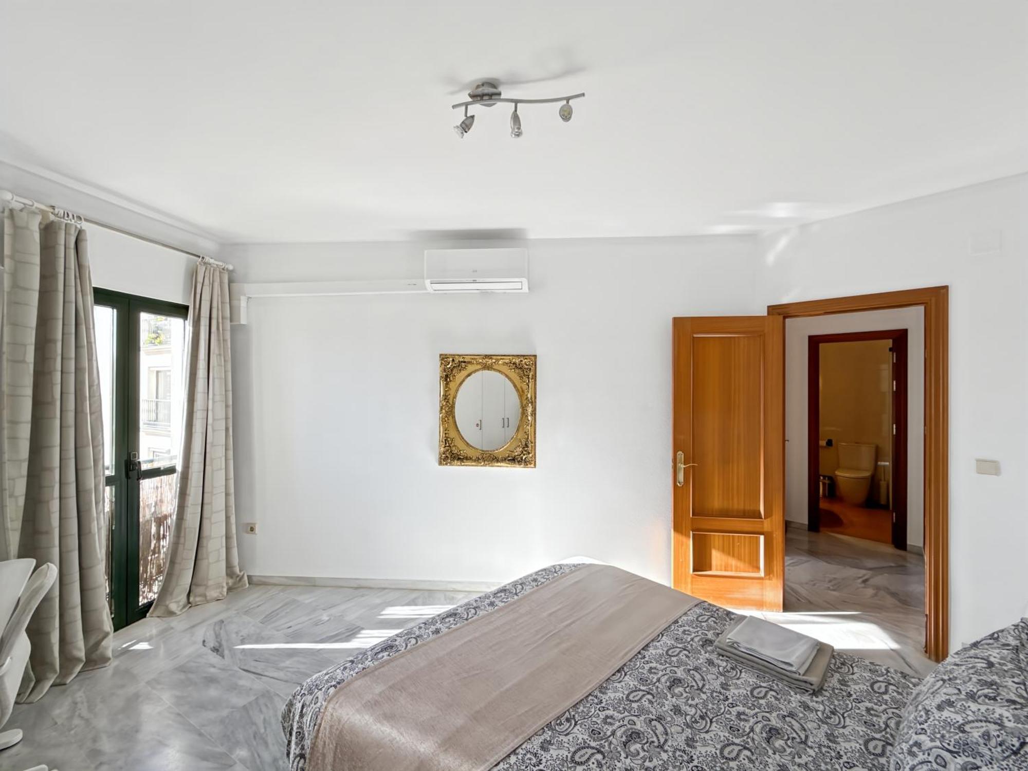 Exclusive Malaga Apartments With Cathedral Views And Auto Check-In Exteriér fotografie
